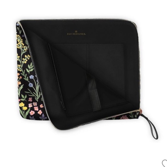 NWOT Day Designer Accessory Flower Pouch - Picture 8 of 9